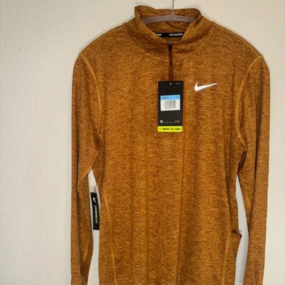 Nike Running Shirt Women's Long Sleeve
like new. perfect condition - Picture 3 of 4